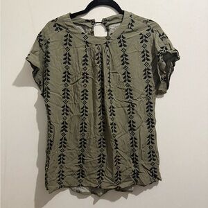 🩵SHEIN Olive Green Short Sleeve Print Blouse